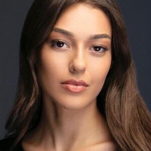 تصویر هنرمند Dilan Çiçek Deniz