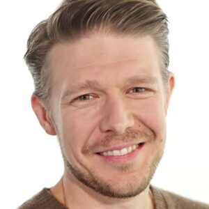 تصویر هنرمند Nikita Efremov