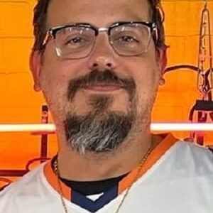 تصویر هنرمند Chente Ydrach