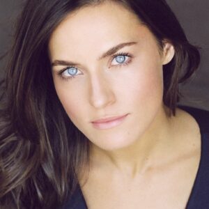 تصویر هنرمند Caitlin Leahy