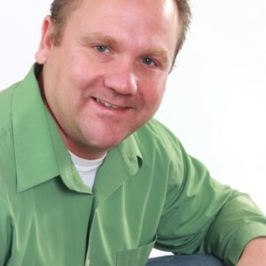 تصویر هنرمند Colby Coash