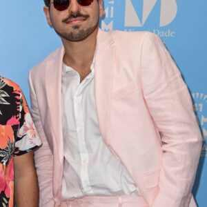 تصویر هنرمند Chris Rodriguez