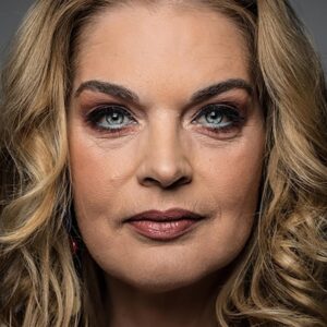 تصویر هنرمند Manuela Hărăbor