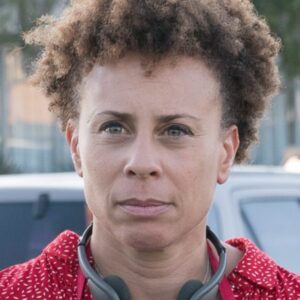 تصویر هنرمند Anya Adams