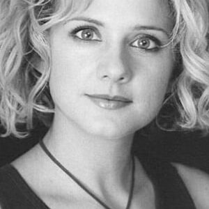 تصویر هنرمند Caroline Keenan