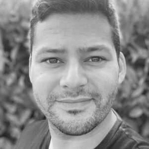 تصویر هنرمند Tolga Kenan