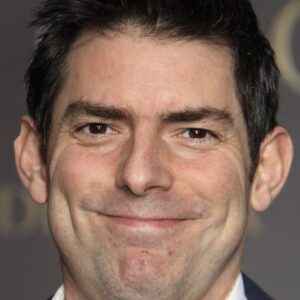 تصویر هنرمند Chris Weitz