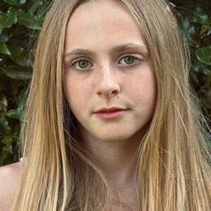 تصویر هنرمند Olive Tennant