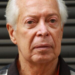 تصویر هنرمند Carlos Lasarte