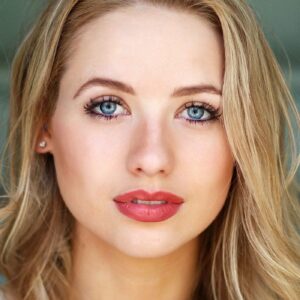 تصویر هنرمند Kassandra Clementi