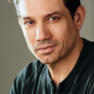 تصویر هنرمند Christopher Ryan Grant