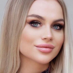 تصویر هنرمند Marina Strakhova