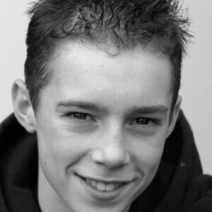 تصویر هنرمند Lewis Chase