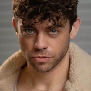 تصویر هنرمند Dustin Stern-Garcia