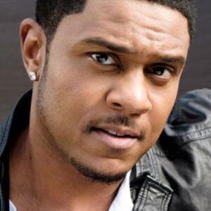 تصویر هنرمند Pooch Hall