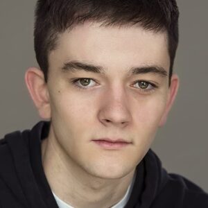 تصویر هنرمند Lewis MacDougall