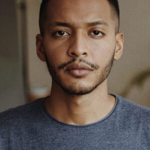 تصویر هنرمند Esteban Caicedo