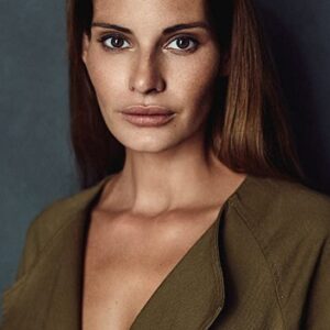 تصویر هنرمند Rebecca Kunikowski