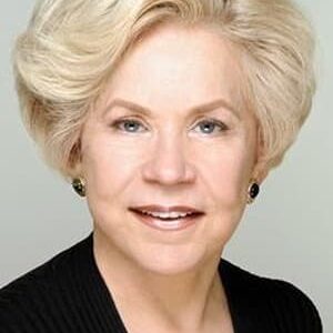 تصویر هنرمند Carolyn Minnott