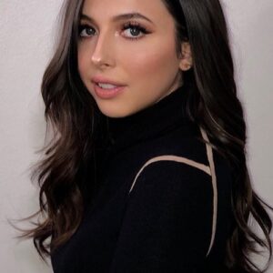 تصویر هنرمند Esther Povitsky