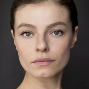 تصویر هنرمند Ebru Helvacıoğlu