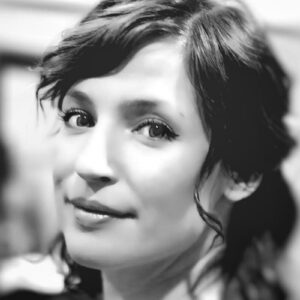 تصویر هنرمند Zillah Glory