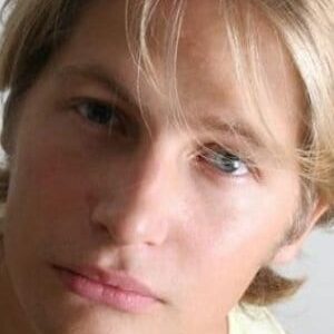 تصویر هنرمند Henrik Linnros