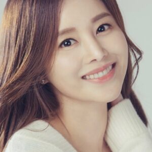 تصویر هنرمند Lee Young-ah