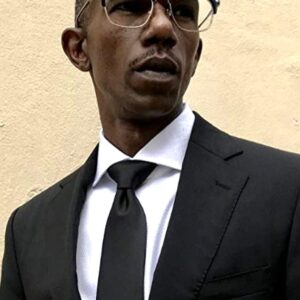 تصویر هنرمند Malieek Straughter