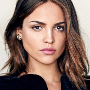 تصویر هنرمند Eiza González