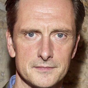 تصویر هنرمند Nicholas Gleaves