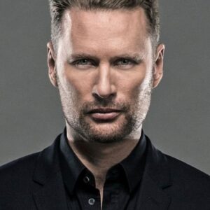 تصویر هنرمند Brian Tyler