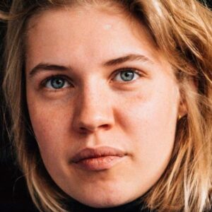 تصویر هنرمند Tessa Hoder