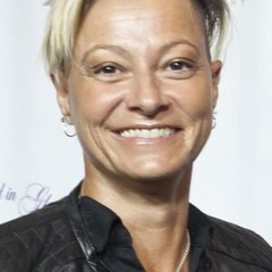 تصویر هنرمند Jennifer Caputo