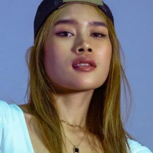 تصویر هنرمند June Sasitorn