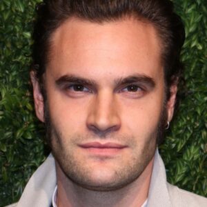 تصویر هنرمند Tom Bateman