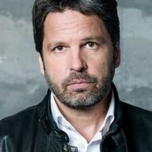 تصویر هنرمند Arnaud Poivre D'Arvor