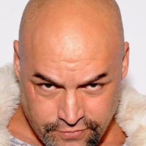 تصویر هنرمند Esteban Cueto