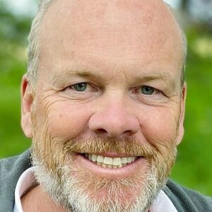 تصویر هنرمند Christopher de Courcy-Ireland