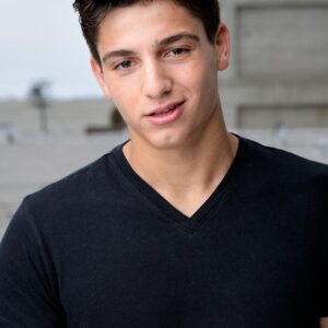 تصویر هنرمند Chase Vacnin