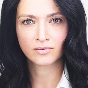 تصویر هنرمند Roxanna Hope