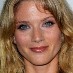 تصویر هنرمند Winter Ave Zoli