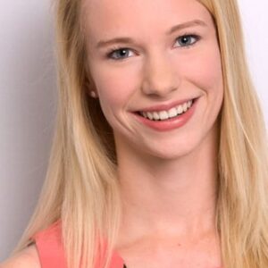 تصویر هنرمند Isabelle Clough