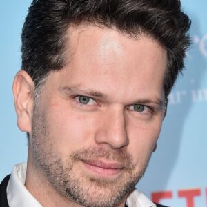 تصویر هنرمند Nick Holmes