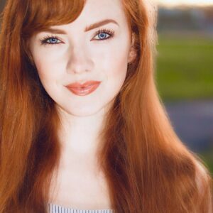 تصویر هنرمند Holly Bonney