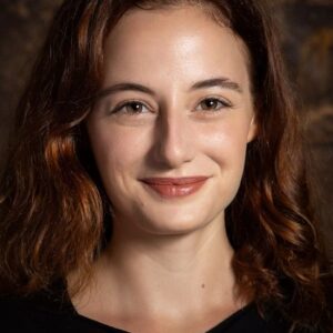 تصویر هنرمند Nazlı Bulum