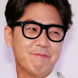 تصویر هنرمند Jung Joon-il