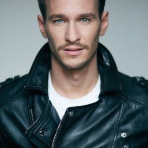 تصویر هنرمند Vladimir Burlakov