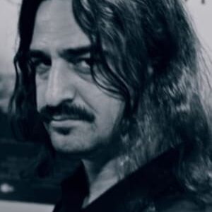 تصویر هنرمند Yıldıray Gürgen