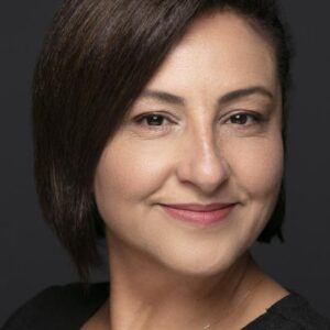 تصویر هنرمند Özlem Tokaslan